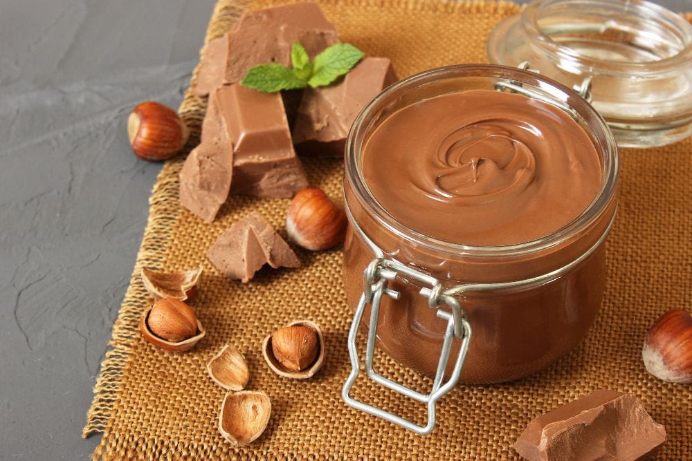 crema keto de cacao y avellanas