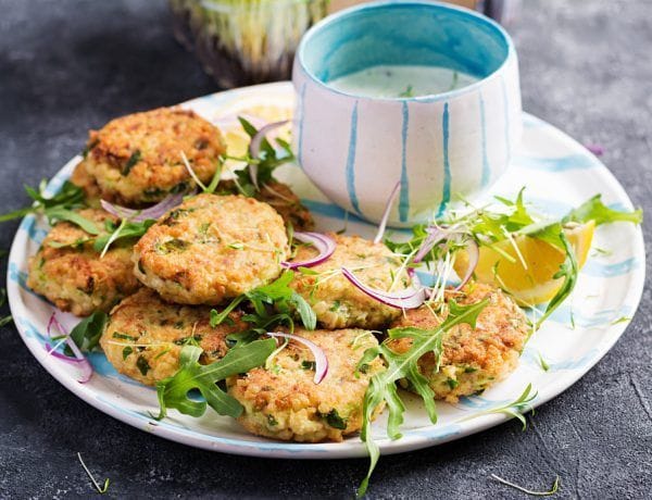 receta keto de croquetas griegas de calabacín